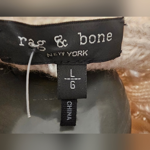 rag & bone NWOT Beige Elizabeth Cable Knit V-Neck Sweater Vest SZ L - Picture 3 of 11